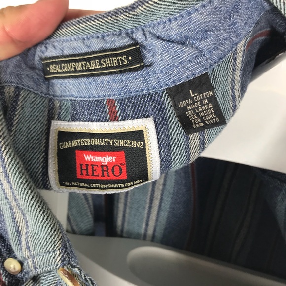 Wrangler Hero button  down shirt. - Picture 8 of 8